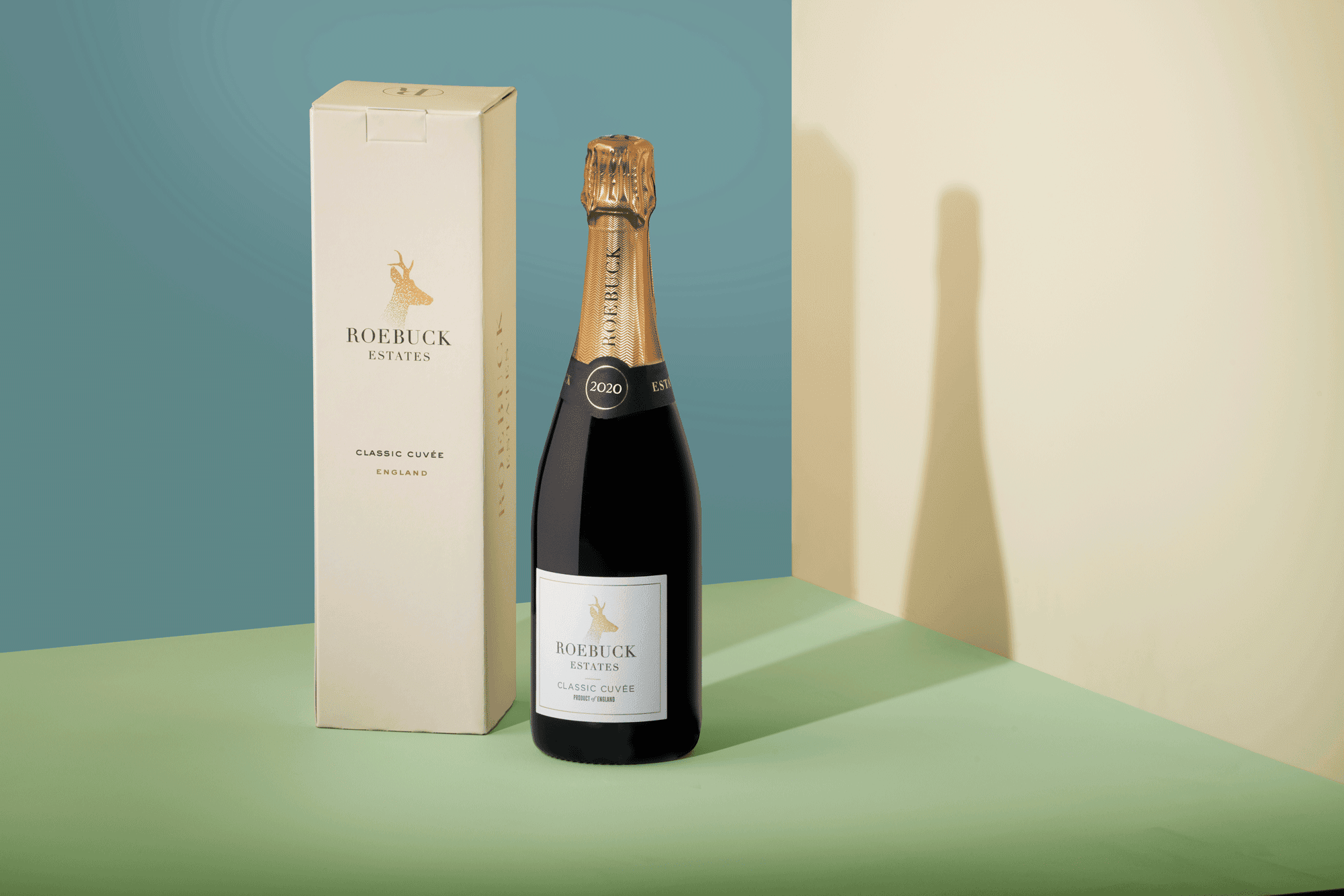 ClassicCuvee2020HeroCarton